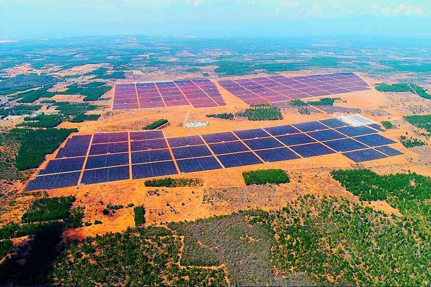 последний случай компании о Смолотый проект поколения солнечной энергии 350MW расположенный в Hong Phong Вьетнама